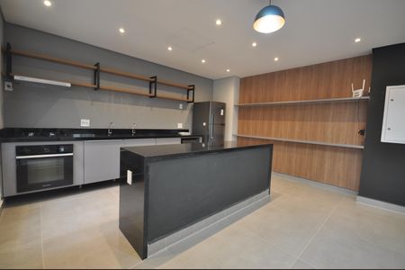 Apartamento à venda com 40m², 2 quartos e sem vagaÁrea comum - Salão de festas