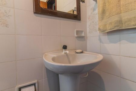 Casa para alugar com 530m², 3 quartos e 1 vaga Casa para alugar com 530m², 3 quartos e 1 vagaBanheiro