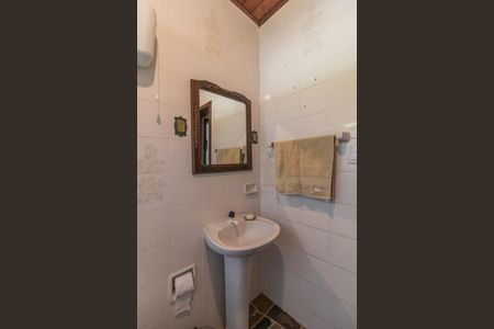 Casa para alugar com 530m², 3 quartos e 1 vaga Casa para alugar com 530m², 3 quartos e 1 vagaBanheiro