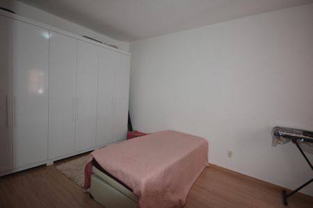 Casa para alugar com 110m², 2 quartos e 1 vagaQuarto 1