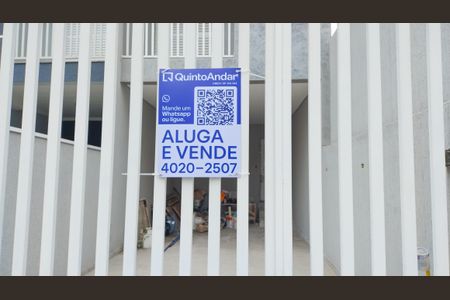 Casa à venda com 144m², 3 quartos e 2 vagas Casa à venda com 144m², 3 quartos e 2 vagasPlaca