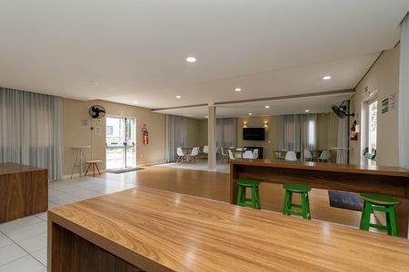 Apartamento para alugar com 41m², 2 quartos e sem vaga Apartamento para alugar com 41m², 2 quartos e sem vagaÁrea comum - Salão de festas
