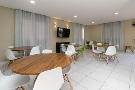 Apartamento para alugar com 41m², 2 quartos e sem vaga Apartamento para alugar com 41m², 2 quartos e sem vagaÁrea comum - Salão de festas