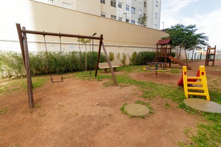 Apartamento para alugar com 41m², 2 quartos e sem vaga Apartamento para alugar com 41m², 2 quartos e sem vagaÁrea comum - Playground
