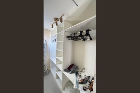 Apartamento à venda com 61m², 2 quartos e 1 vagaQuarto 1 Closet