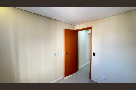 Apartamento à venda com 61m², 2 quartos e 1 vagaQuarto 2