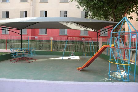 Apartamento para alugar com 78m², 2 quartos e 1 vaga Apartamento para alugar com 78m², 2 quartos e 1 vagaÁrea comum - Playground