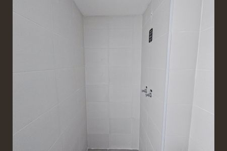 Apartamento à venda com 36m², 2 quartos e sem vaga Apartamento à venda com 36m², 2 quartos e sem vagaBanheiro