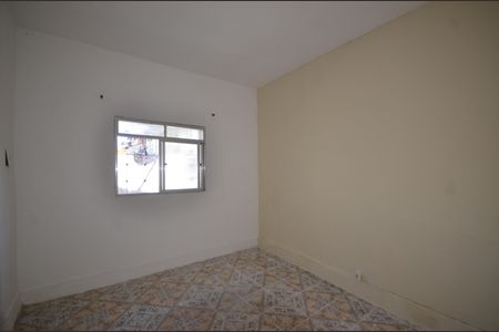 Casa para alugar com 65m², 2 quartos e 2 vagasSala