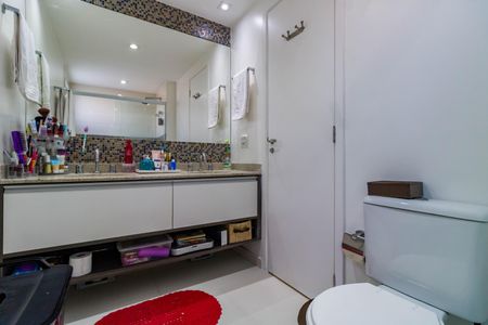 Apartamento à venda com 177m², 3 quartos e 3 vagas Apartamento à venda com 177m², 3 quartos e 3 vagasBanheiro Suíte 3