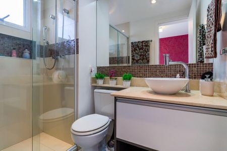 Apartamento à venda com 177m², 3 quartos e 3 vagas Apartamento à venda com 177m², 3 quartos e 3 vagasBanheiro Suíte 2