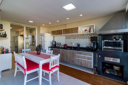 Apartamento à venda com 177m², 3 quartos e 3 vagas Apartamento à venda com 177m², 3 quartos e 3 vagasSala