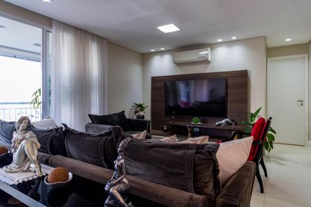 Apartamento à venda com 177m², 3 quartos e 3 vagas Apartamento à venda com 177m², 3 quartos e 3 vagasSala