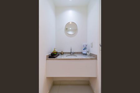 Apartamento à venda com 177m², 3 quartos e 3 vagas Apartamento à venda com 177m², 3 quartos e 3 vagasBanheiro Suíte 3