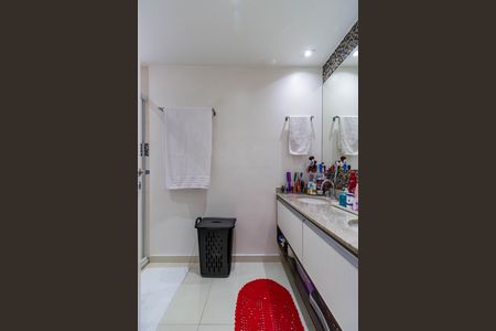 Apartamento à venda com 177m², 3 quartos e 3 vagas Apartamento à venda com 177m², 3 quartos e 3 vagasBanheiro Suíte 3