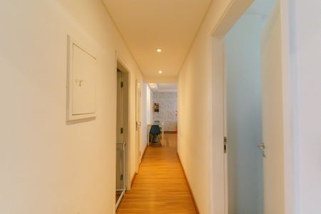 Apartamento à venda com 84m², 3 quartos e 1 vaga Apartamento à venda com 84m², 3 quartos e 1 vagaCorredor
