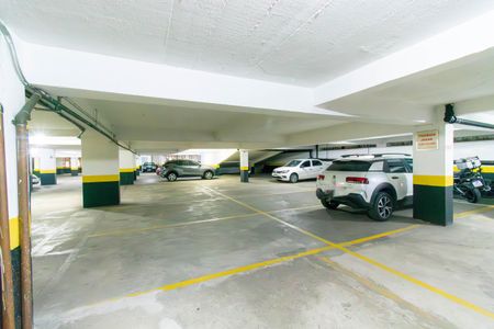 Apartamento à venda com 84m², 3 quartos e 1 vaga Apartamento à venda com 84m², 3 quartos e 1 vagaÁrea comum - Garagem