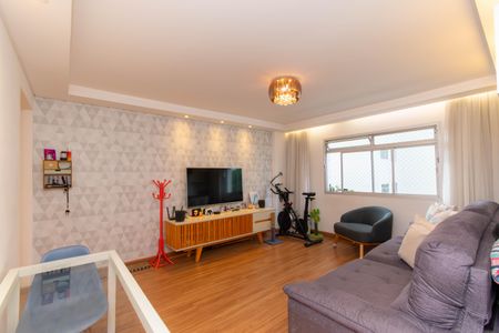 Apartamento à venda com 84m², 3 quartos e 1 vaga Apartamento à venda com 84m², 3 quartos e 1 vagaSala