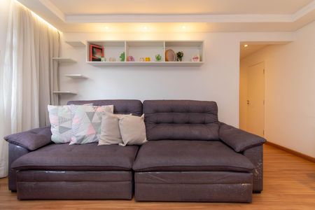 Apartamento à venda com 84m², 3 quartos e 1 vaga Apartamento à venda com 84m², 3 quartos e 1 vagaSala