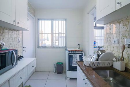 Apartamento à venda com 82m², 3 quartos e 1 vaga Apartamento à venda com 82m², 3 quartos e 1 vagaCozinha e Área de Serviço