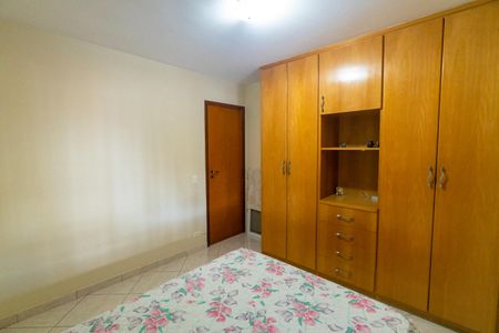 Casa à venda com 166m², 3 quartos e 2 vagasQuarto 2