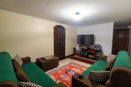 Casa à venda com 166m², 3 quartos e 2 vagasSala