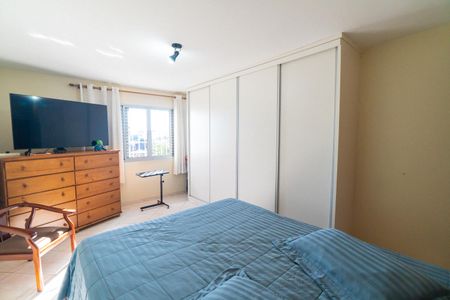 Casa à venda com 166m², 3 quartos e 2 vagasSuite