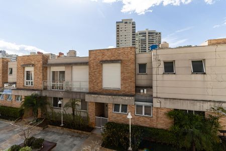 Casa de condomínio à venda com 240m², 3 quartos e 3 vagasVista da Varanda da Suíte 1