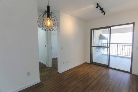 Sala de apartamento à venda com 2 quartos, 64m² em Vila Independencia, São Paulo