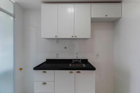 Apartamento à venda com 64m², 2 quartos e 1 vagaCozinha