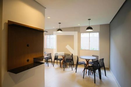 Apartamento para alugar com 27m², 1 quarto e sem vagaÁrea comum - Salão de festas