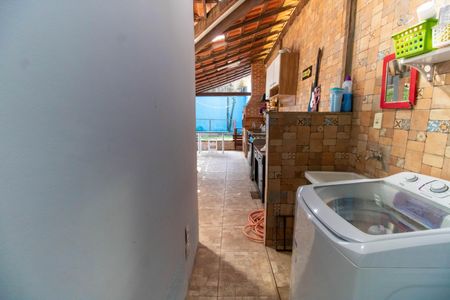 Casa à venda com 450m², 3 quartos e 4 vagas Casa à venda com 450m², 3 quartos e 4 vagasÁrea de Serviço