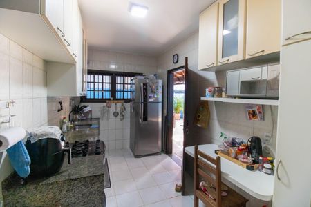 Casa à venda com 450m², 3 quartos e 4 vagas Casa à venda com 450m², 3 quartos e 4 vagasCozinha