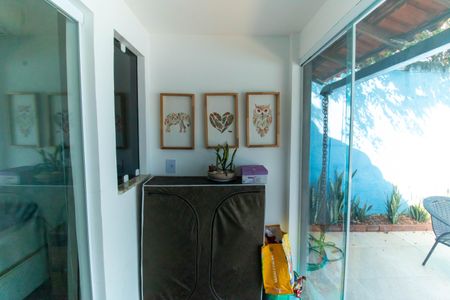 Casa à venda com 450m², 3 quartos e 4 vagas Casa à venda com 450m², 3 quartos e 4 vagasVaranda da Suíte