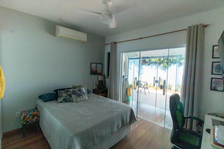 Casa à venda com 450m², 3 quartos e 4 vagas Casa à venda com 450m², 3 quartos e 4 vagasSuíte