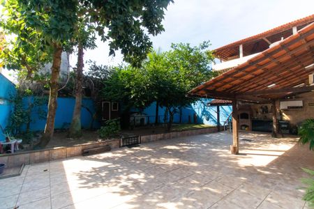 Casa à venda com 450m², 3 quartos e 4 vagas Casa à venda com 450m², 3 quartos e 4 vagasÁrea externa