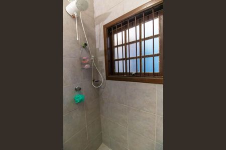 Casa à venda com 450m², 3 quartos e 4 vagas Casa à venda com 450m², 3 quartos e 4 vagasBanheiro Social