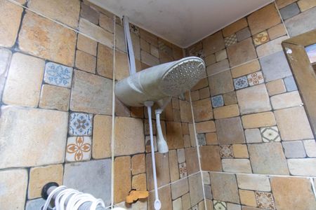 Casa à venda com 450m², 3 quartos e 4 vagas Casa à venda com 450m², 3 quartos e 4 vagasChuveiro