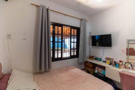 Casa à venda com 450m², 3 quartos e 4 vagas Casa à venda com 450m², 3 quartos e 4 vagasQuarto 2