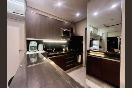 Apartamento à venda com 80m², 1 quarto e 2 vagas Apartamento à venda com 80m², 1 quarto e 2 vagasCozinha