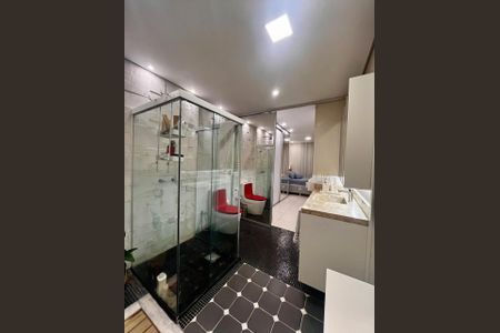 Apartamento à venda com 80m², 1 quarto e 2 vagas Apartamento à venda com 80m², 1 quarto e 2 vagasBanheiro da Suíte