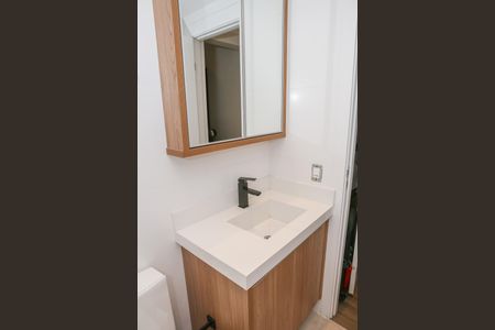 Apartamento à venda com 205m², 5 quartos e 3 vagas Apartamento à venda com 205m², 5 quartos e 3 vagasBanheiro da Suíte 2