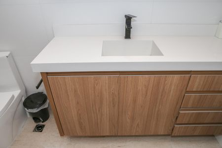 Apartamento à venda com 205m², 5 quartos e 3 vagas Apartamento à venda com 205m², 5 quartos e 3 vagasBanheiro da Suíte 3