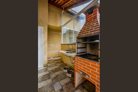 Apartamento à venda com 90m², 2 quartos e 1 vagaÁrea de Serviço