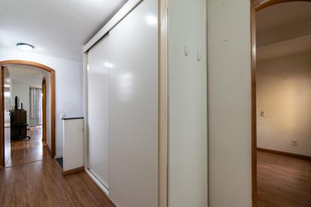 Casa à venda com 145m², 3 quartos e 2 vagasCorredor
