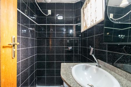 Casa à venda com 145m², 3 quartos e 2 vagasBanheiro da Suíte 3