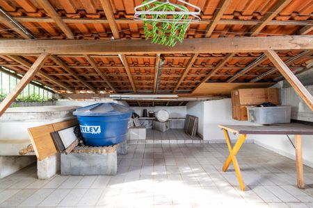 Casa à venda com 145m², 3 quartos e 2 vagasSótão