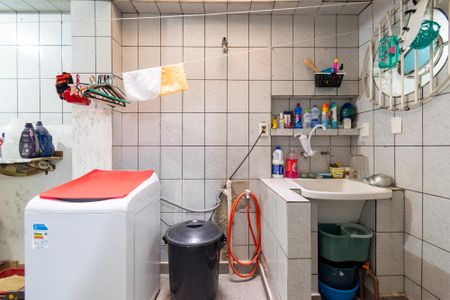 Casa à venda com 145m², 3 quartos e 2 vagasÁrea de Serviço