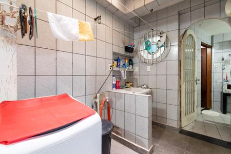 Casa à venda com 145m², 3 quartos e 2 vagasÁrea de Serviço