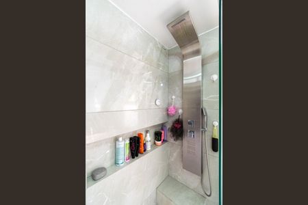 Casa à venda com 145m², 3 quartos e 2 vagasBanheiro da Suíte 1